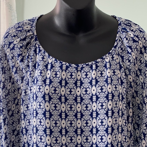Xhilaration blue/white Boho top. Medium - Picture 2 of 8